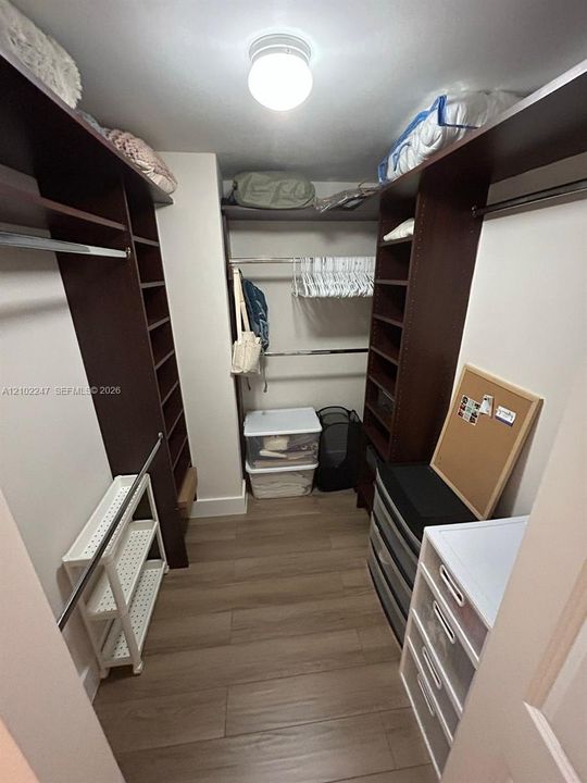 В аренду: $2,750 (1 спален, 1 ванн, 737 Квадратных фут)