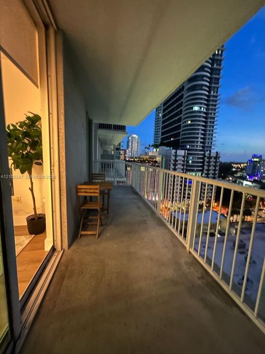 В аренду: $2,750 (1 спален, 1 ванн, 737 Квадратных фут)