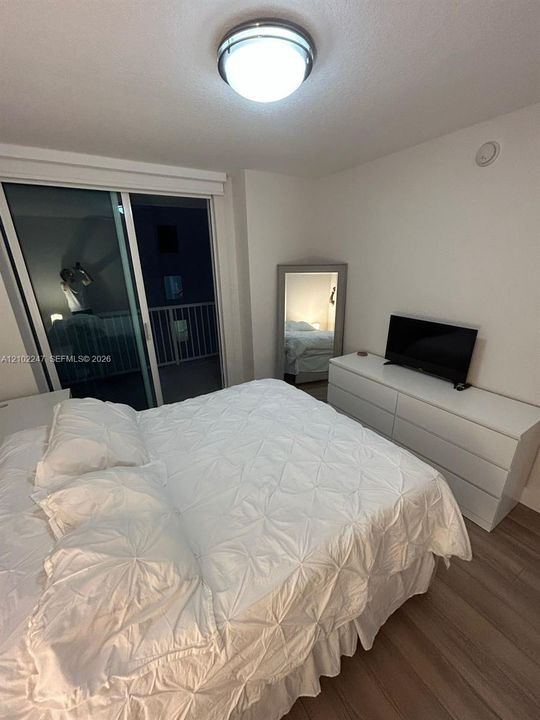 В аренду: $2,750 (1 спален, 1 ванн, 737 Квадратных фут)