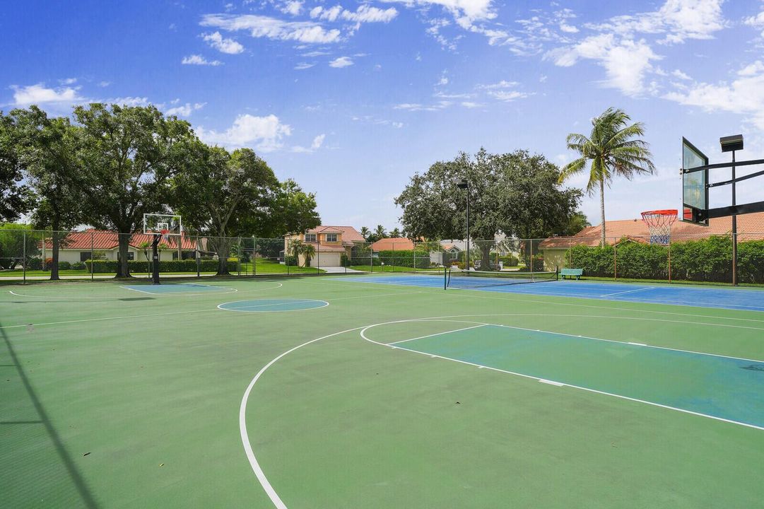 Community Tennis Courts