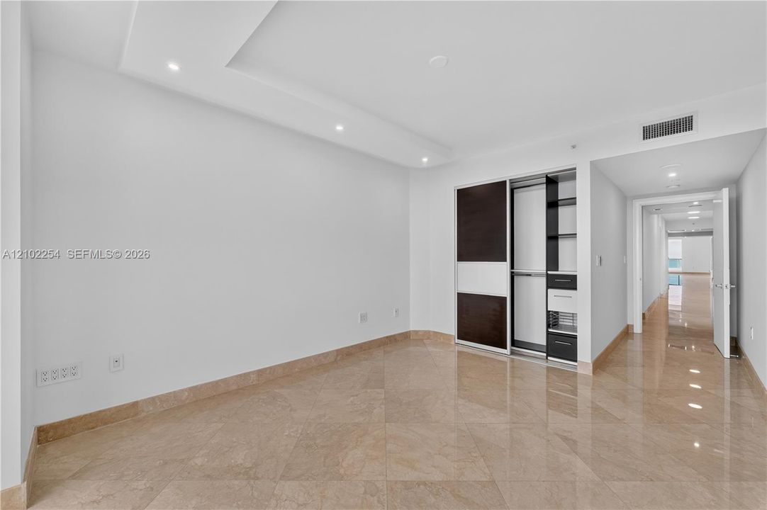 На продажу: $2,350,000 (3 спален, 3 ванн, 3400 Квадратных фут)