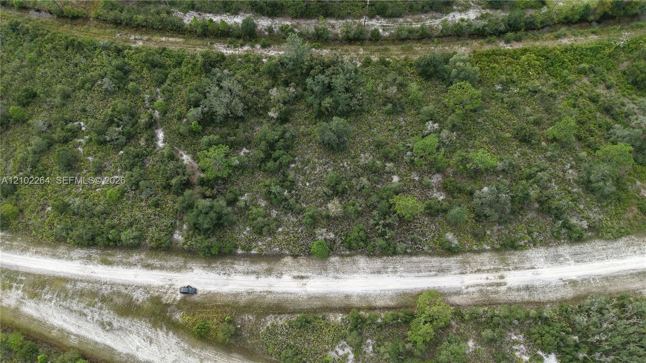 待售: $30,000 (0.53 acres)