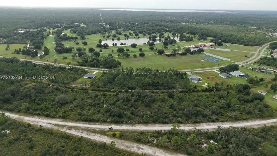 待售: $30,000 (0.53 acres)