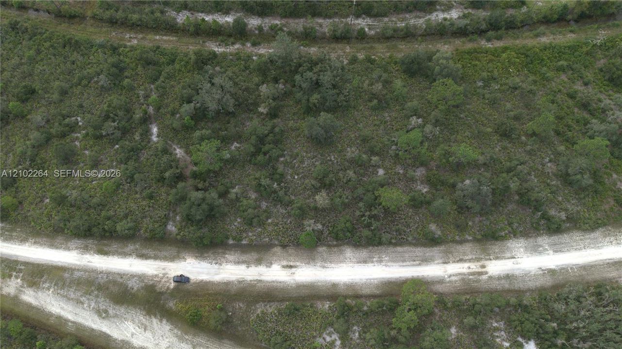 待售: $30,000 (0.53 acres)