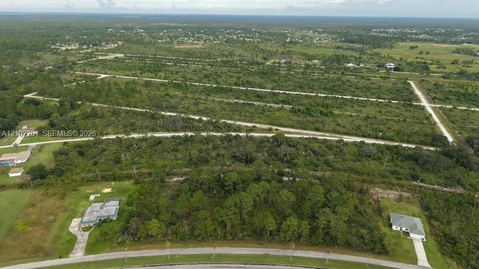 待售: $30,000 (0.53 acres)