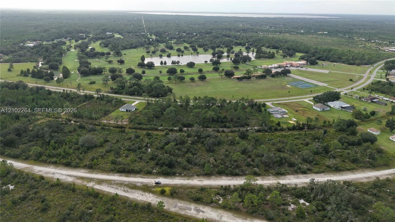 待售: $30,000 (0.53 acres)