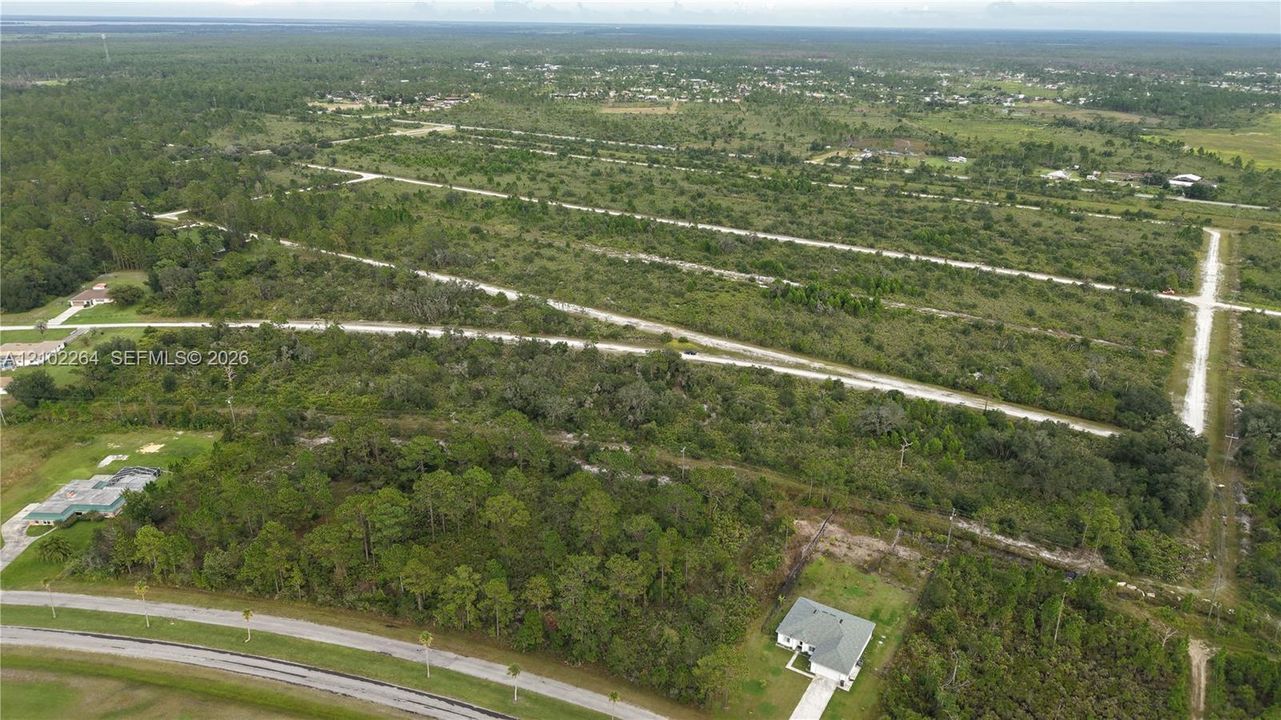 待售: $30,000 (0.53 acres)