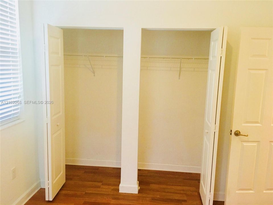 En Venta: $795,000 (4 camas, 3 baños, 2170 Pies cuadrados)
