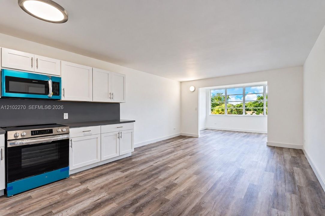 En Venta: $198,900 (2 camas, 2 baños, 1002 Pies cuadrados)