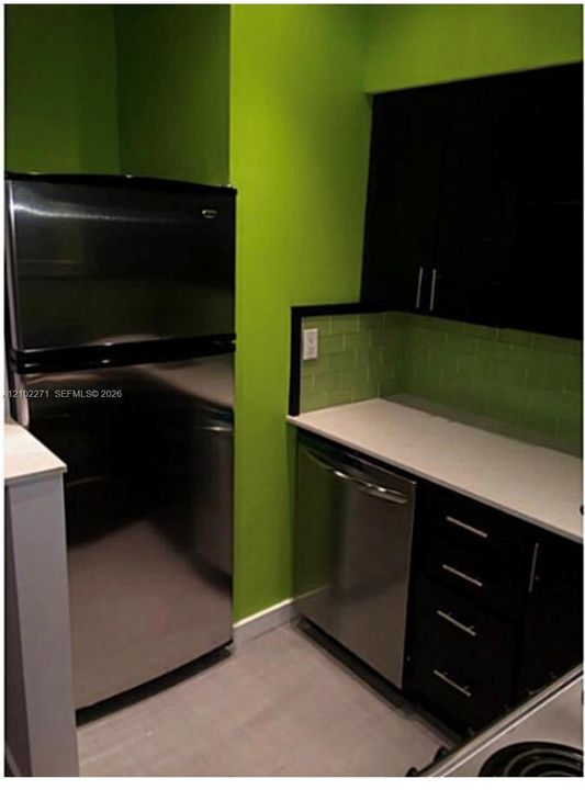 En Venta: $300,000 (2 camas, 2 baños, 665 Pies cuadrados)