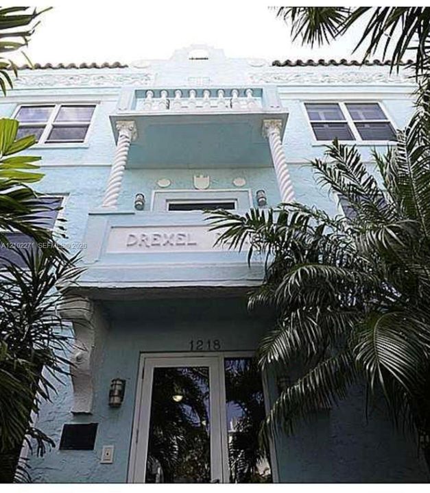 En Venta: $300,000 (2 camas, 2 baños, 665 Pies cuadrados)
