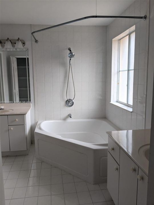 For Rent: $3,650 (3 beds, 2 baths, 1671 Square Feet)
