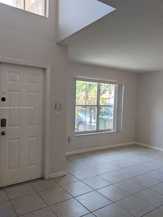 For Rent: $3,650 (3 beds, 2 baths, 1671 Square Feet)