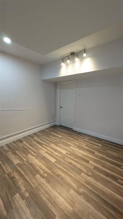 For Rent: $3,650 (3 beds, 2 baths, 1671 Square Feet)