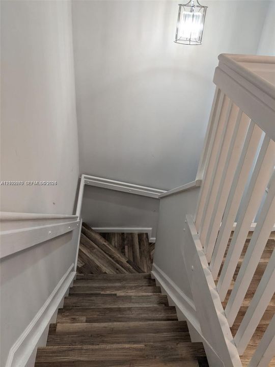 For Rent: $3,650 (3 beds, 2 baths, 1671 Square Feet)