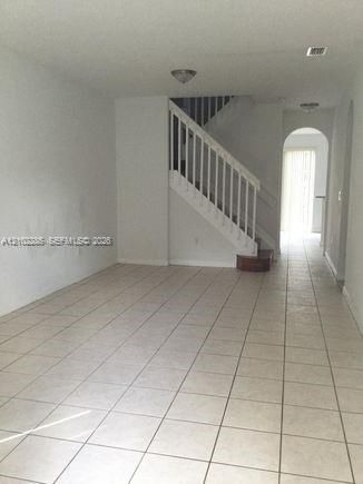 En Renta: $3,700 (4 camas, 3 baños, 1808 Pies cuadrados)
