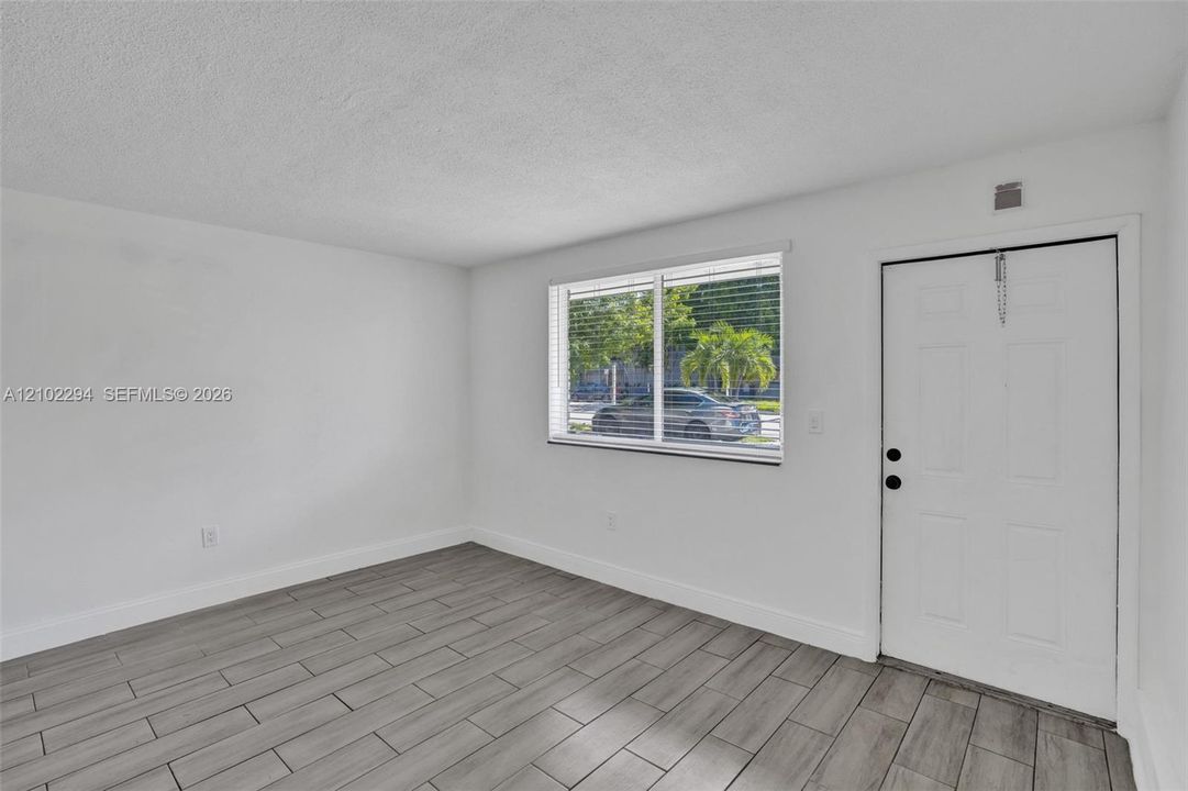 В аренду: $1,800 (1 спален, 1 ванн, 780 Квадратных фут)