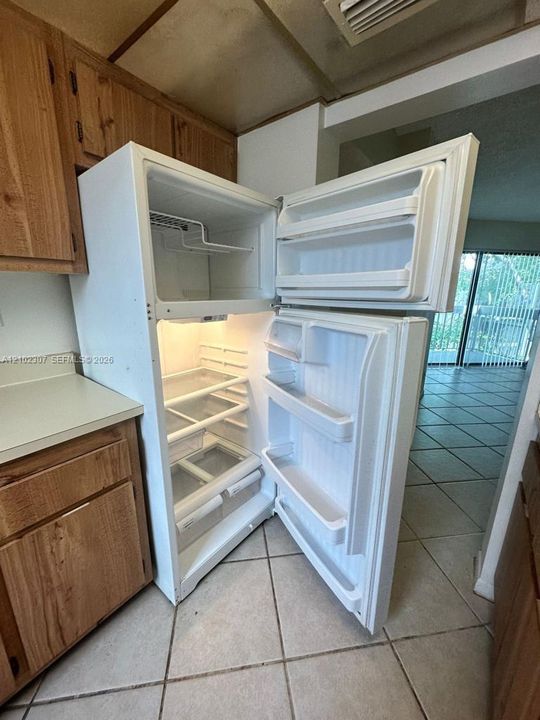 В аренду: $1,525 (1 спален, 1 ванн, 775 Квадратных фут)