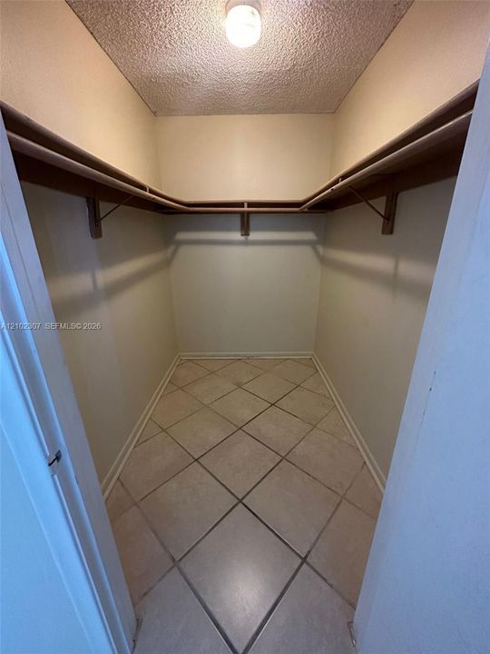 В аренду: $1,525 (1 спален, 1 ванн, 775 Квадратных фут)