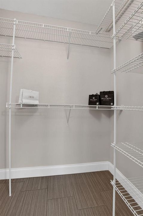 Walk-in Closet