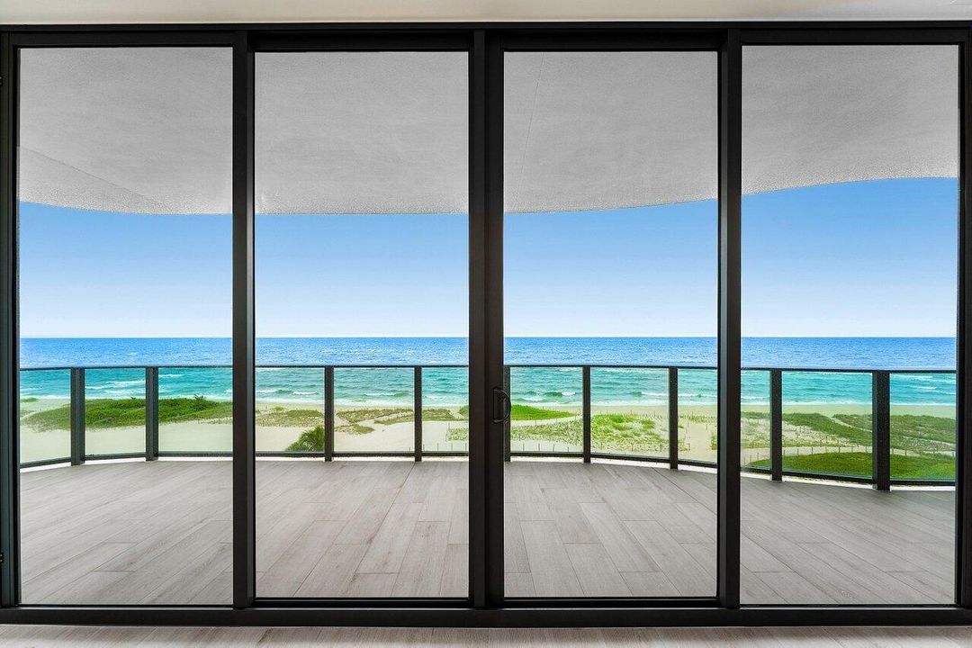 Living sliding doors