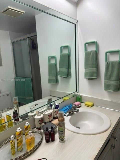На продажу: $150,000 (2 спален, 2 ванн, 850 Квадратных фут)