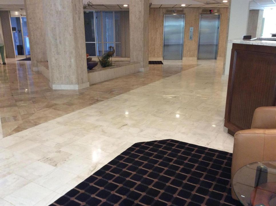LOBBY 4
