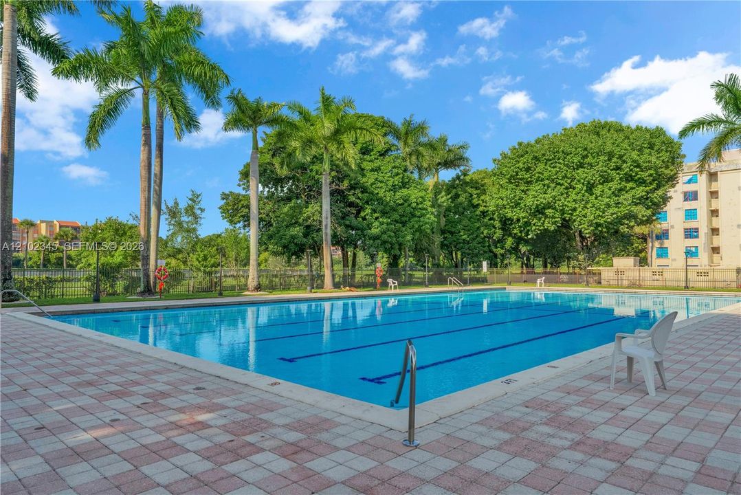 For Sale: $339,000 (3 beds, 2 baths, 1208 Square Feet)
