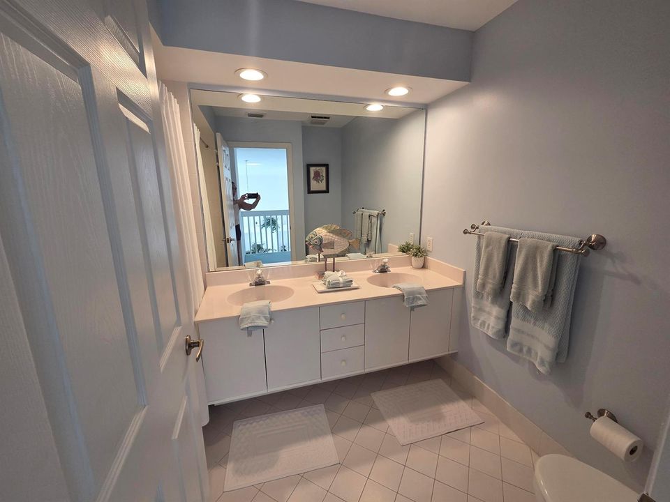 Upstairs Bathroom