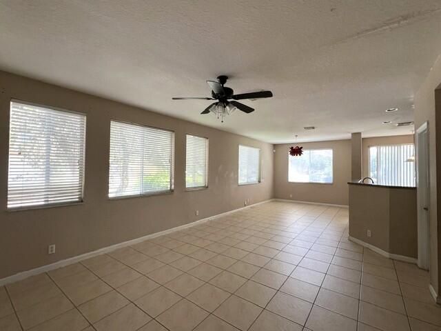 3-Living-Dining area
