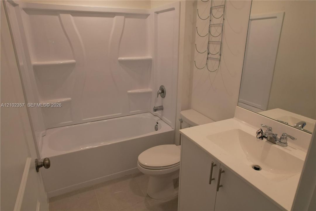 В аренду: $4,450 (4 спален, 3 ванн, 2240 Квадратных фут)