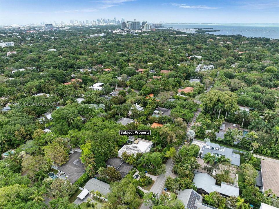 En Venta: $4,695,000 (4 camas, 4 baños, 3304 Pies cuadrados)