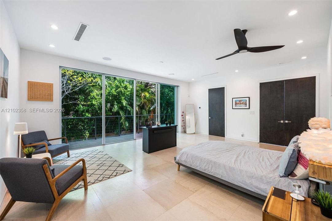 En Venta: $4,695,000 (4 camas, 4 baños, 3304 Pies cuadrados)