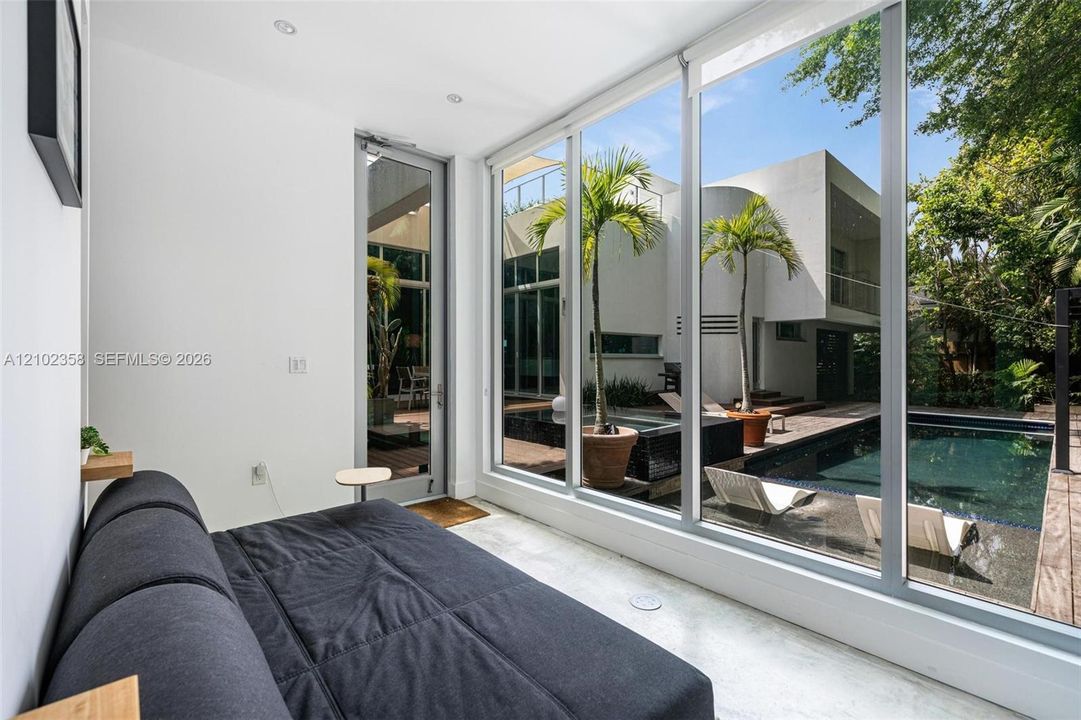 En Venta: $4,695,000 (4 camas, 4 baños, 3304 Pies cuadrados)