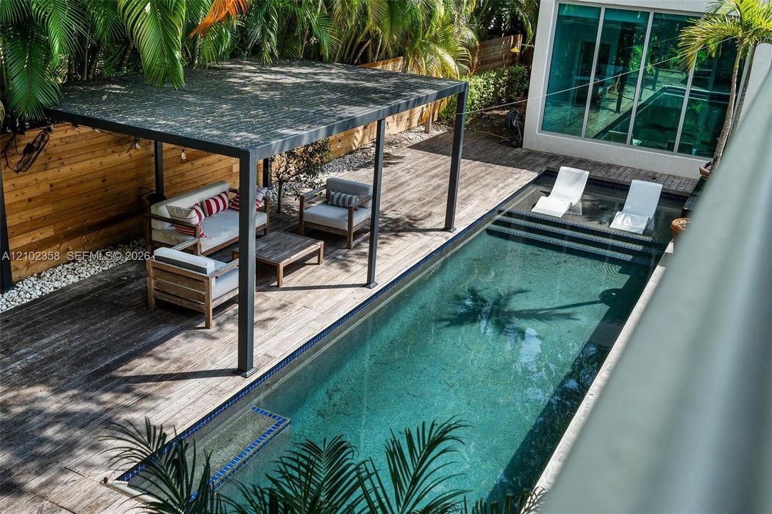 En Venta: $4,695,000 (4 camas, 4 baños, 3304 Pies cuadrados)