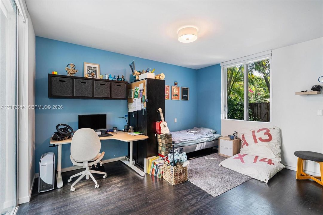 En Venta: $4,695,000 (4 camas, 4 baños, 3304 Pies cuadrados)