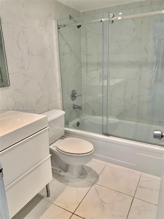 For Sale: $379,900 (2 beds, 2 baths, 1221 Square Feet)