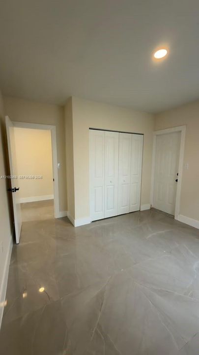 For Rent: $1,950 (1 beds, 1 baths, 444 Square Feet)