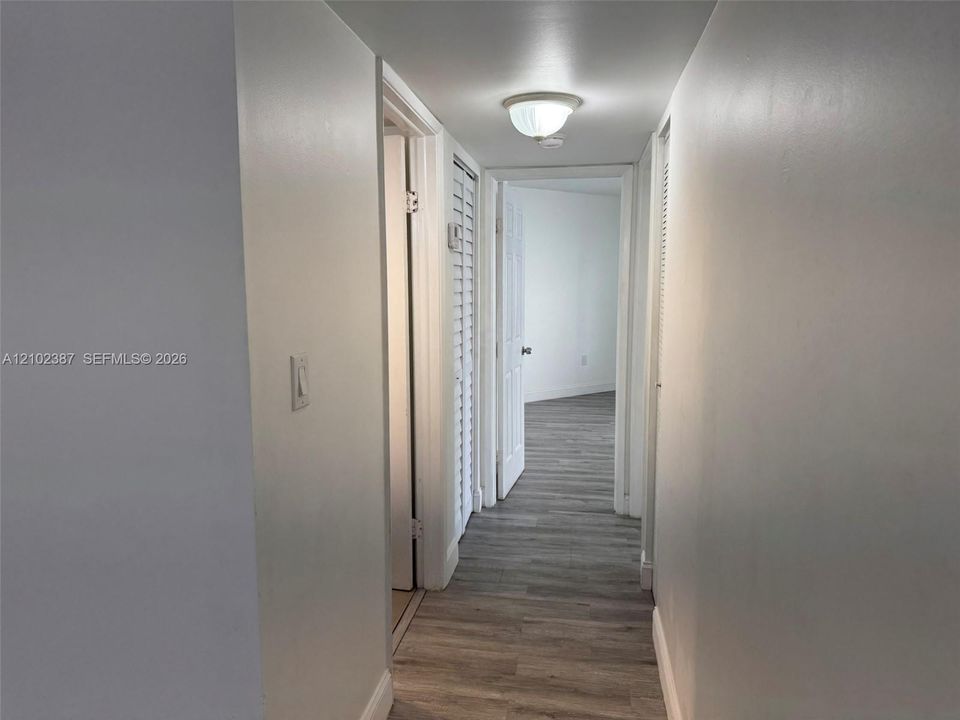В аренду: $2,390 (2 спален, 2 ванн, 1000 Квадратных фут)