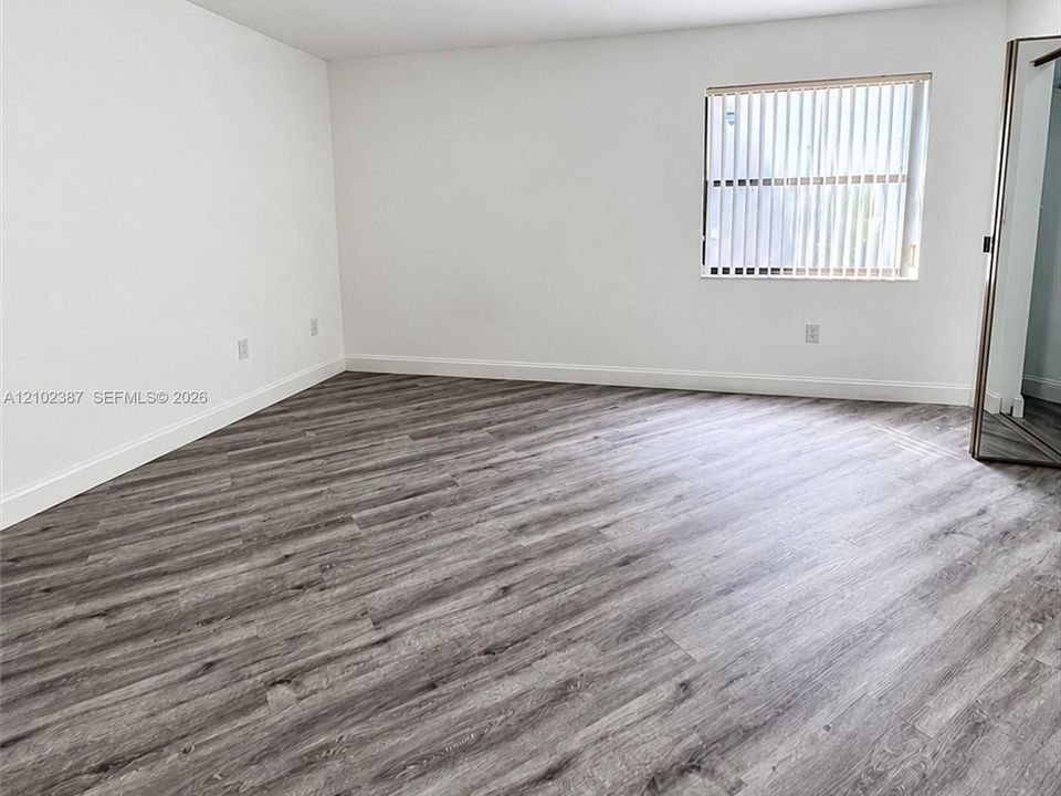 В аренду: $2,390 (2 спален, 2 ванн, 1000 Квадратных фут)