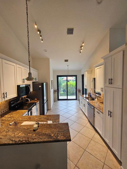 Kitchen (4)