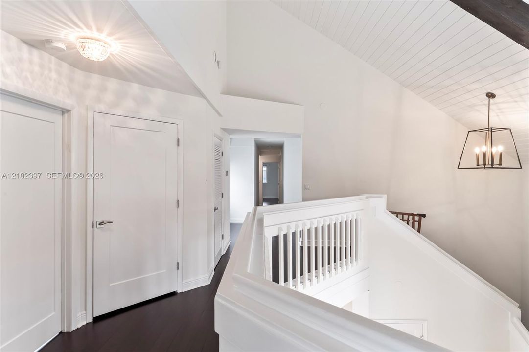 En Venta: $1,800,000 (5 camas, 5 baños, 4881 Pies cuadrados)