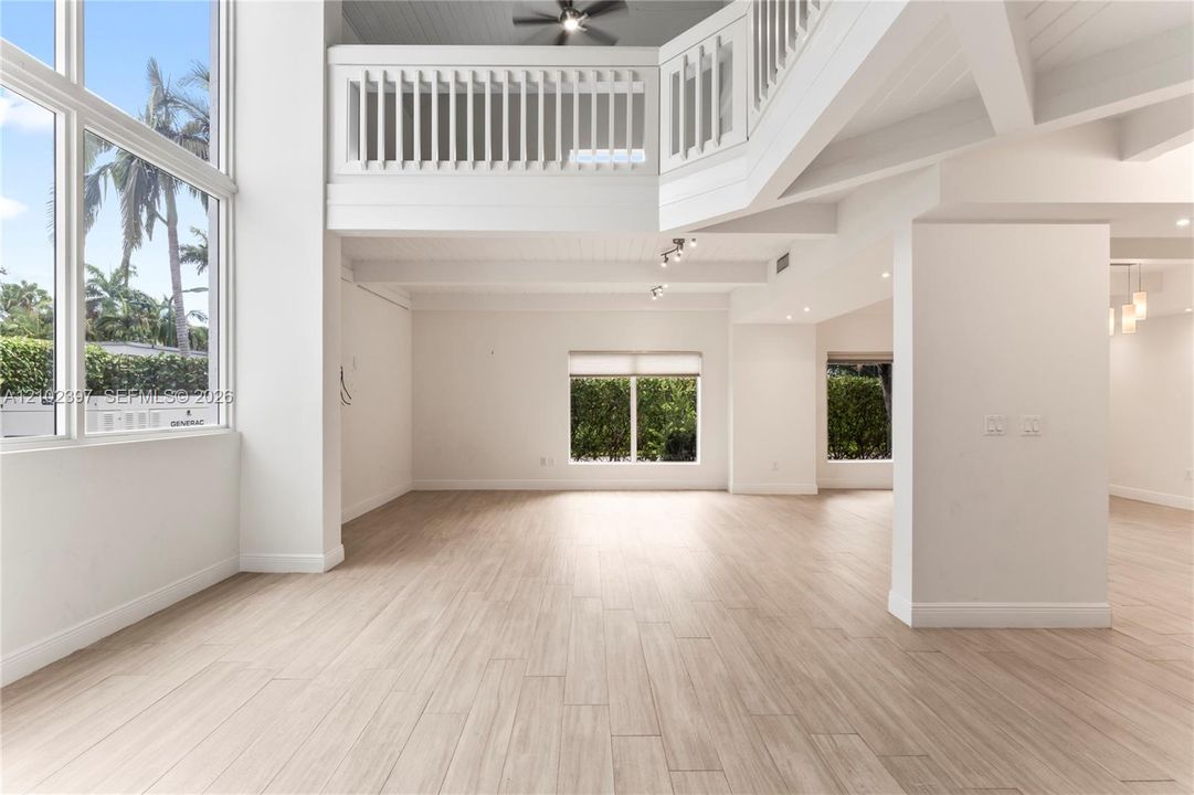 En Venta: $1,800,000 (5 camas, 5 baños, 4881 Pies cuadrados)