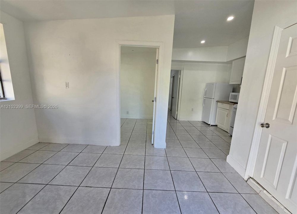 For Rent: $2,000 (2 beds, 1 baths, 0 Square Feet)