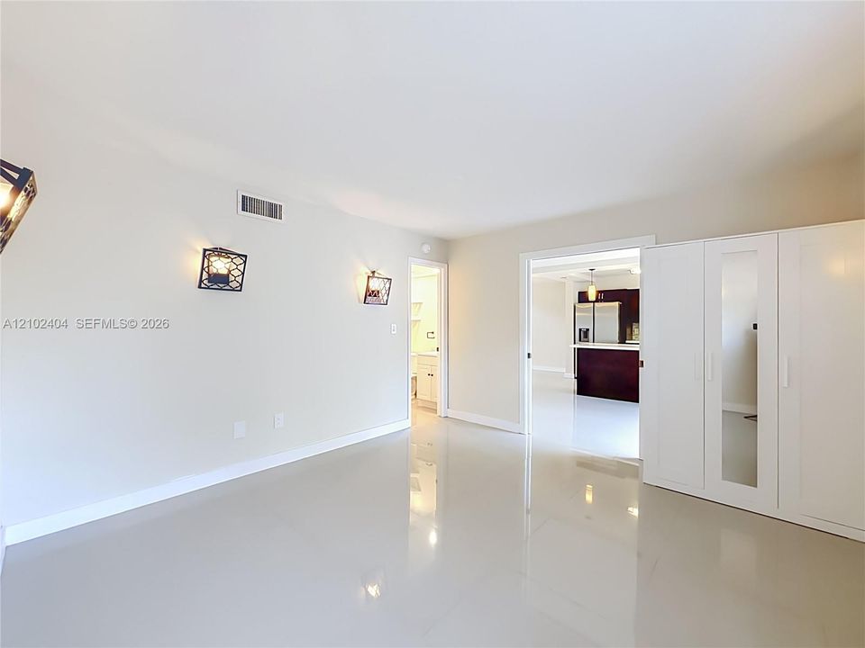В аренду: $3,900 (3 спален, 3 ванн, 1785 Квадратных фут)