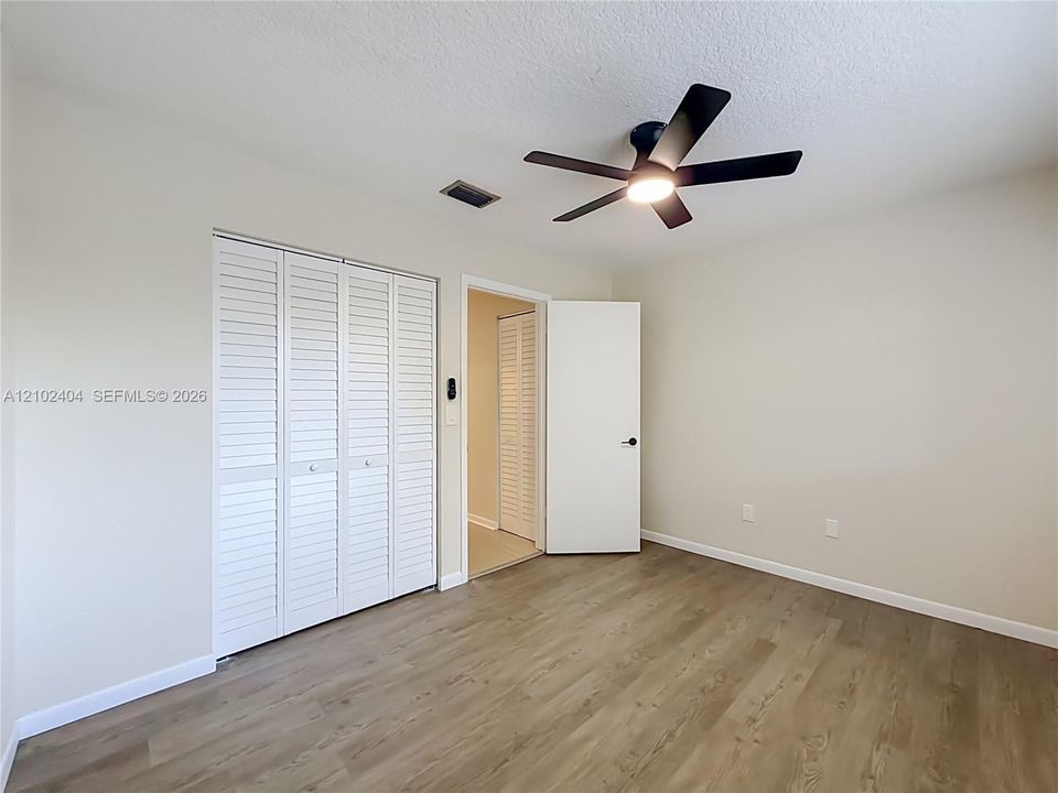 В аренду: $3,900 (3 спален, 3 ванн, 1785 Квадратных фут)