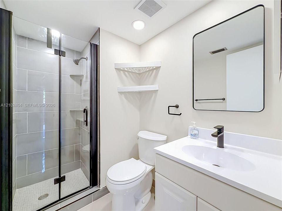В аренду: $3,900 (3 спален, 3 ванн, 1785 Квадратных фут)