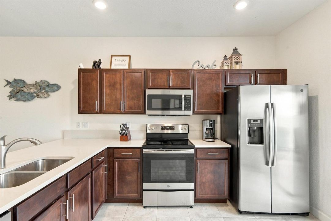 9871 E Villa Cir, Vero Beach, FL 32966-3
