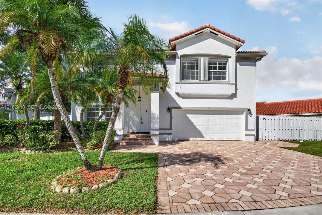 En Venta: $950,000 (5 camas, 4 baños, 2466 Pies cuadrados)