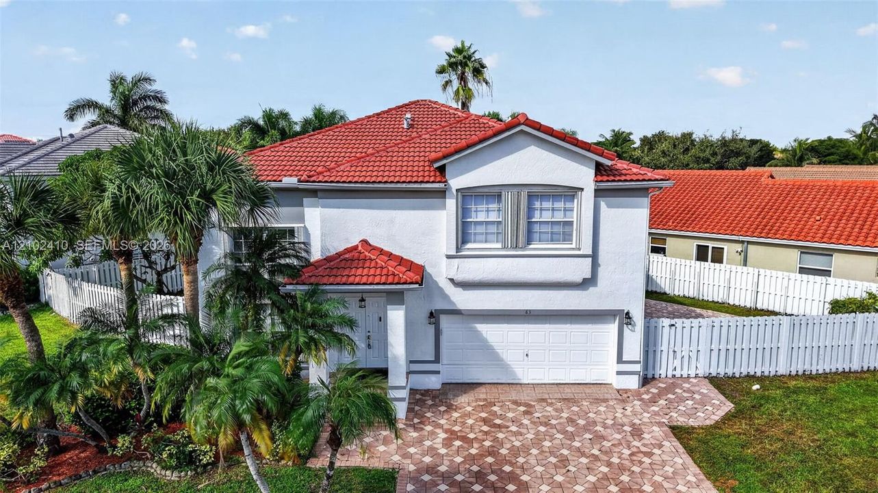 En Venta: $950,000 (5 camas, 4 baños, 2466 Pies cuadrados)